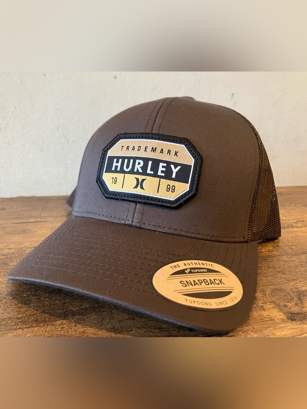 Hurley trucker hat